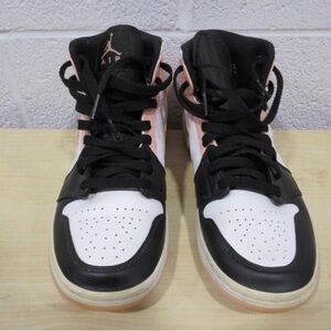 Nike Kids Shoes Black and Pink